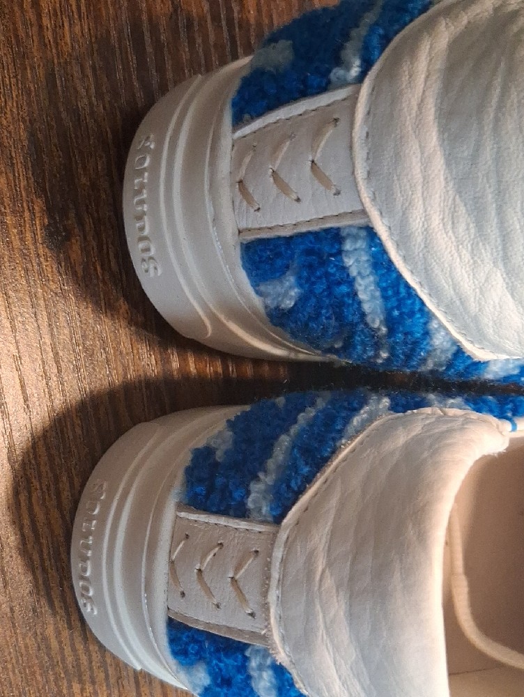 Soludos Cream Lace-Up Sneakers With Blue Wave Panels — image 6 of 6